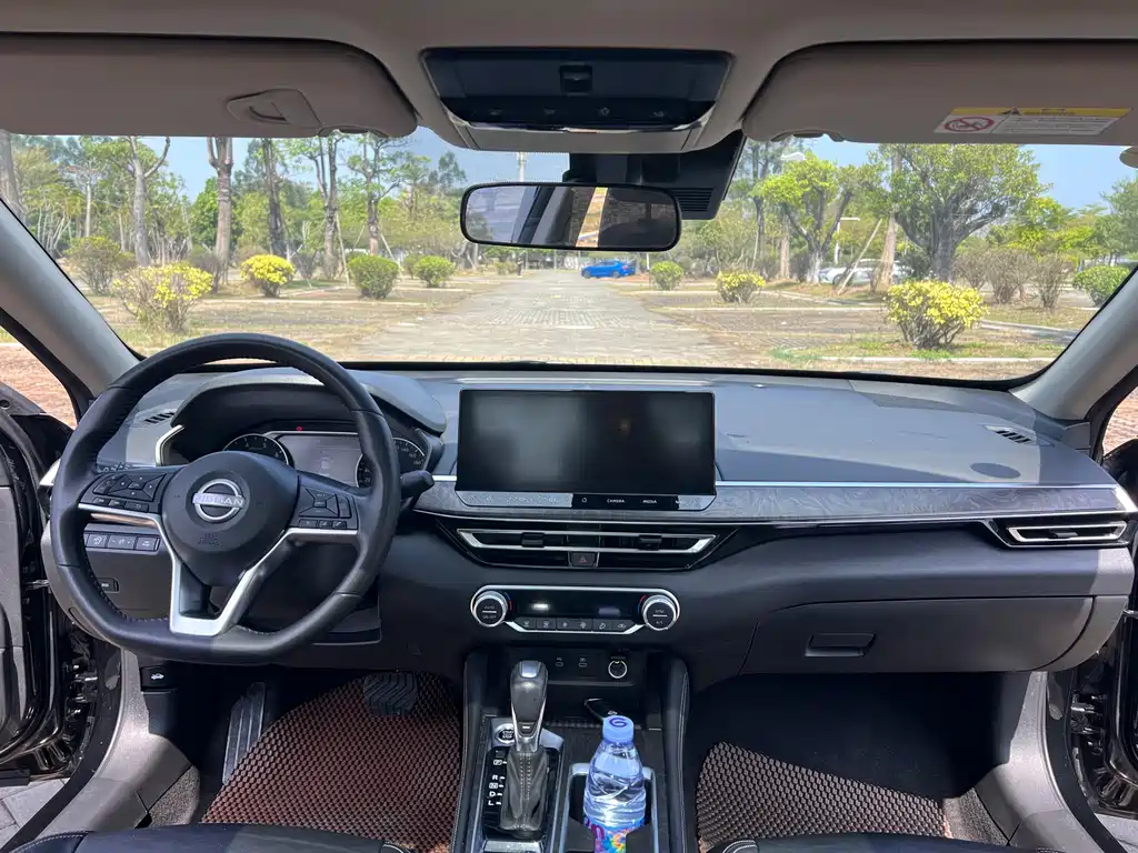 Nissan Nissan Altima 2022 2.0L XL-TLS Premium Edition 2023 - thumbnail 9