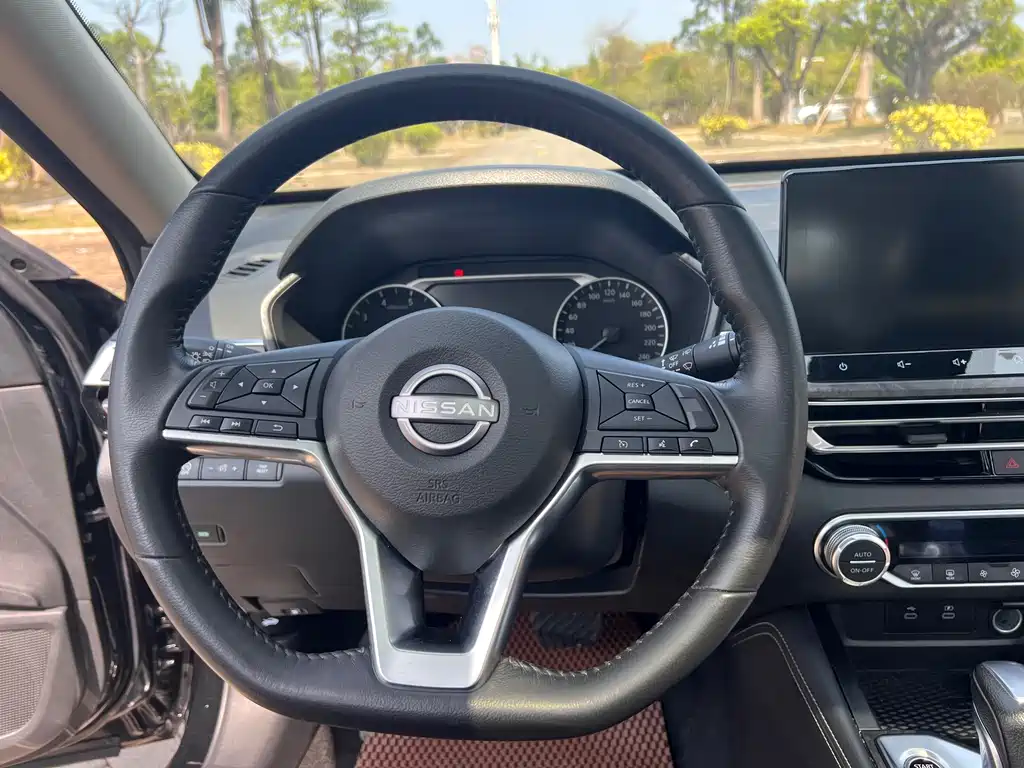 Nissan Nissan Altima 2022 2.0L XL-TLS Premium Edition 2023 - thumbnail 10
