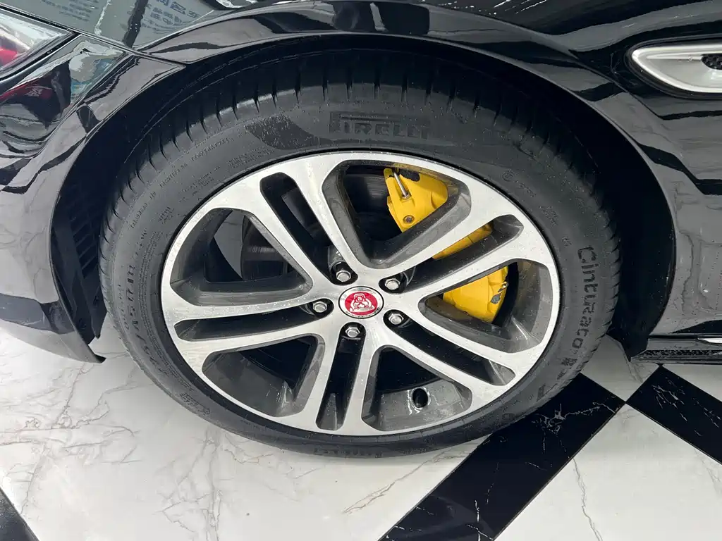Jaguar Jaguar XEL 2022 2.0T 250PS R-DYNAMIC S Sport 2022 - thumbnail 13