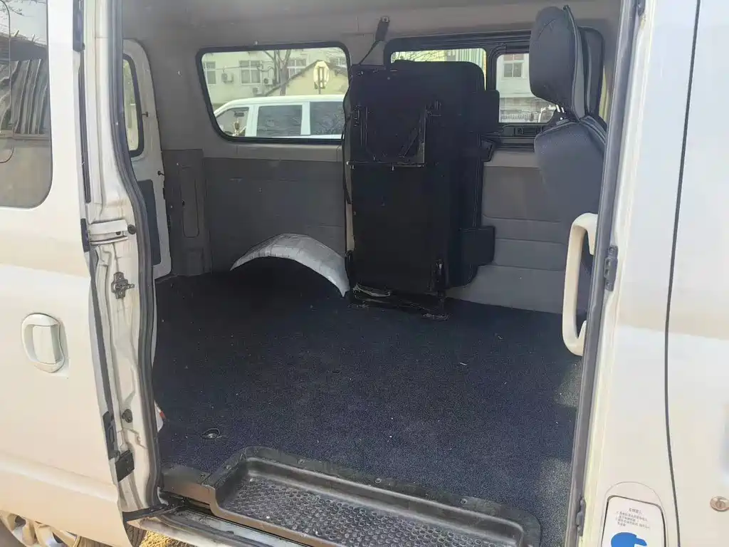Maxus MAXUS EV80 2023 Model Year Facelift EV80 PLUS VAN Short Wheelbase Low Roof 2023 - thumbnail 6