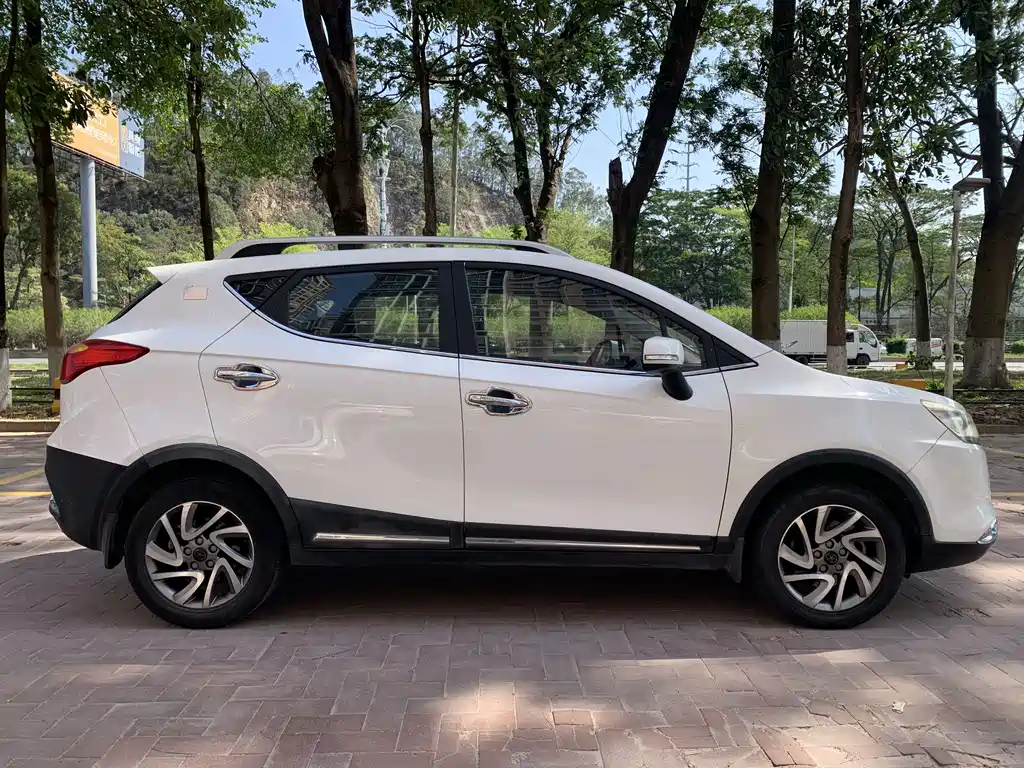 Jianghuai Automobile Group Rui Feng S3 2016 1.5L CVT Luxury Intelligent Edition 2016 - thumbnail 7