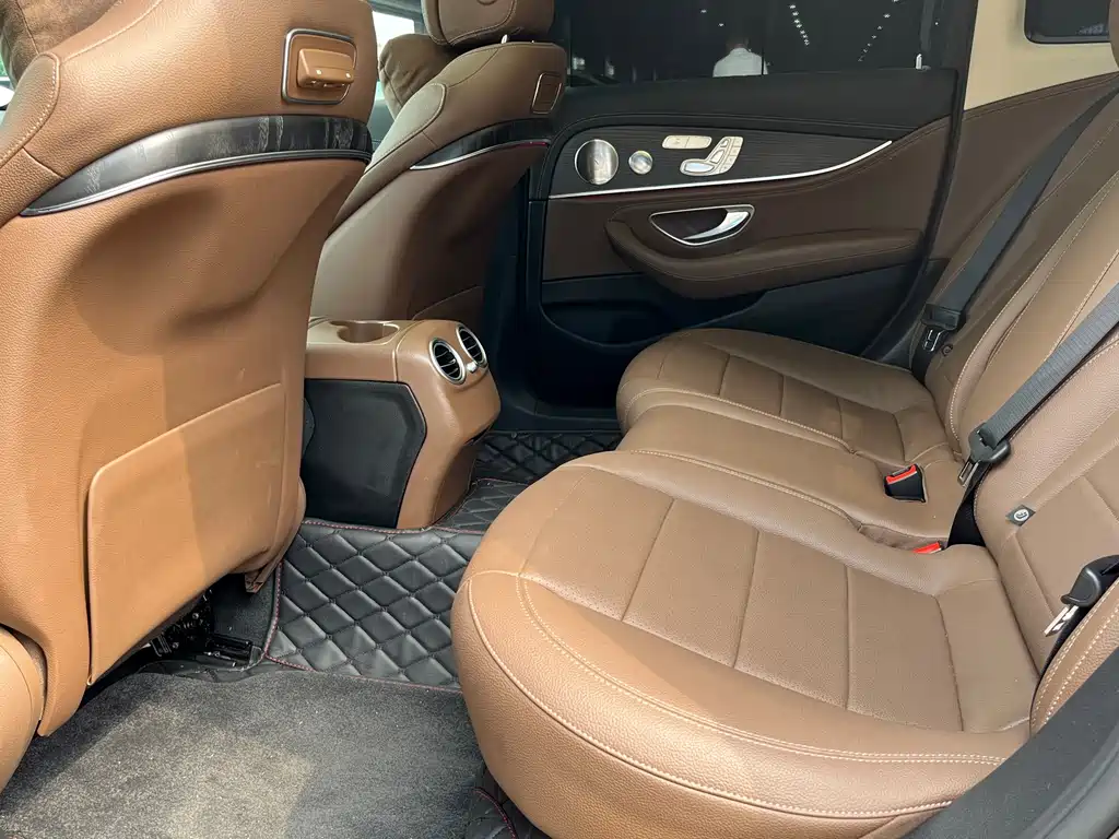 Mercedes-Benz Mercedes-Benz E-Class 2020 Model Year Facelift E 300 L Sport Exclusive Edition 2020 - thumbnail 12