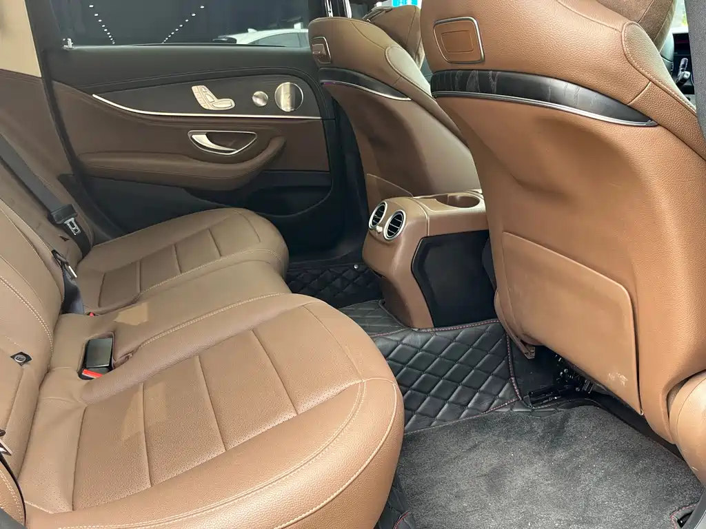 Mercedes-Benz Mercedes-Benz E-Class 2020 Model Year Facelift E 300 L Sport Exclusive Edition 2020 - thumbnail 13