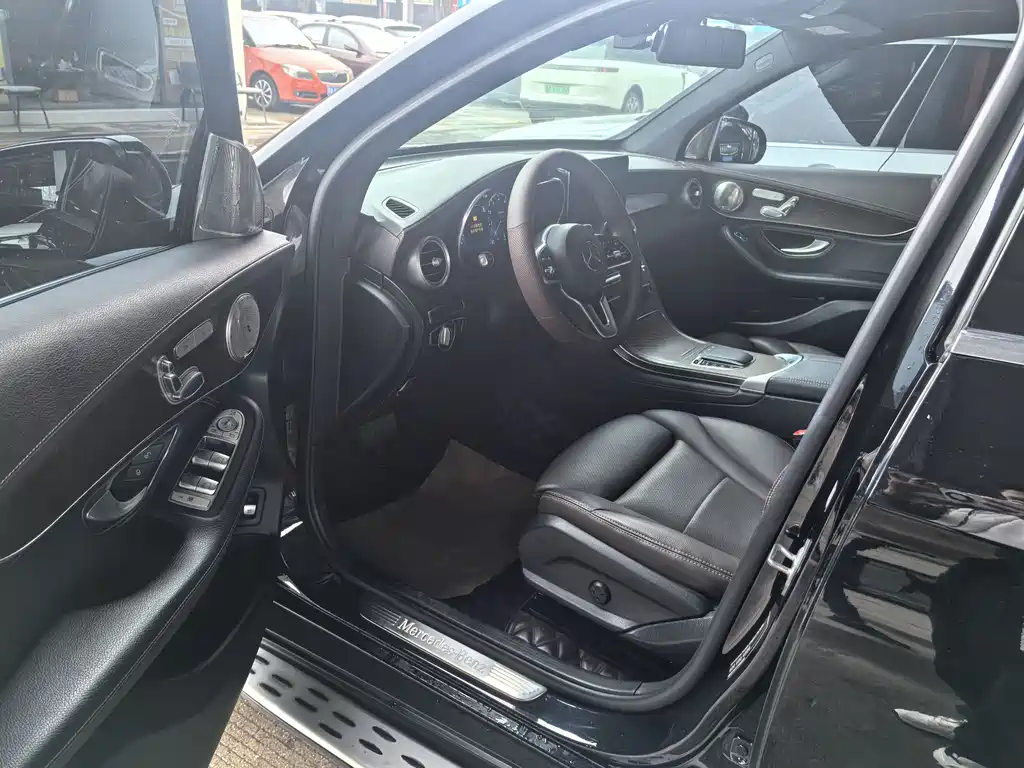 Mercedes-Benz Mercedes-Benz GLC 2020 GLC 260 L 4MATIC Luxury Edition 2019 - thumbnail 4