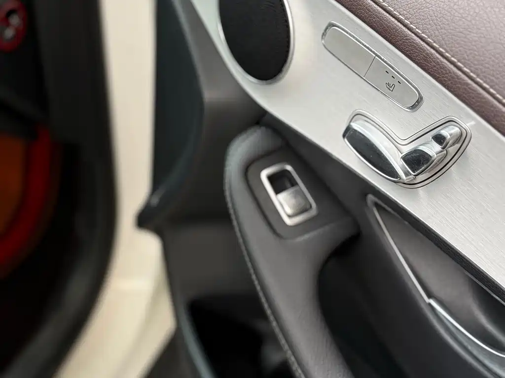 Mercedes-Benz Mercedes-Benz GLC 2021 GLC 260 L 4MATIC Sport Edition 2021 - thumbnail 5