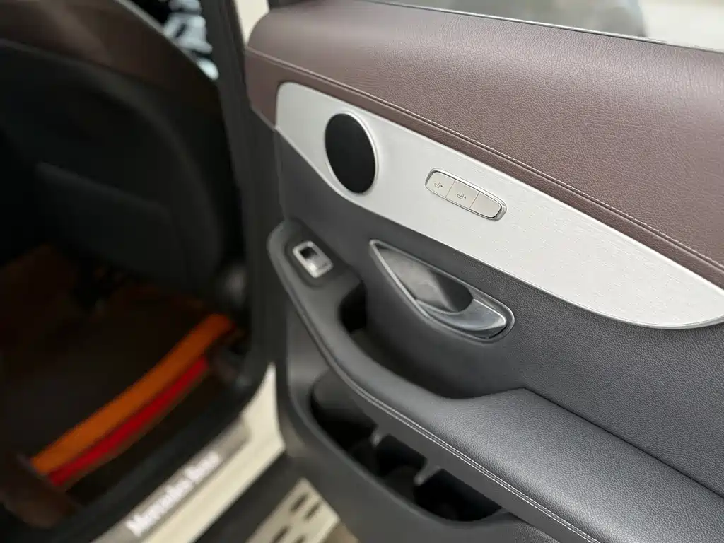 Mercedes-Benz Mercedes-Benz GLC 2021 GLC 260 L 4MATIC Sport Edition 2021 - thumbnail 7