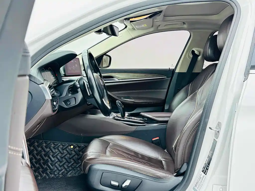 BMW BMW 5 Series 2018 530Li Luxury Package 2018 - thumbnail 7