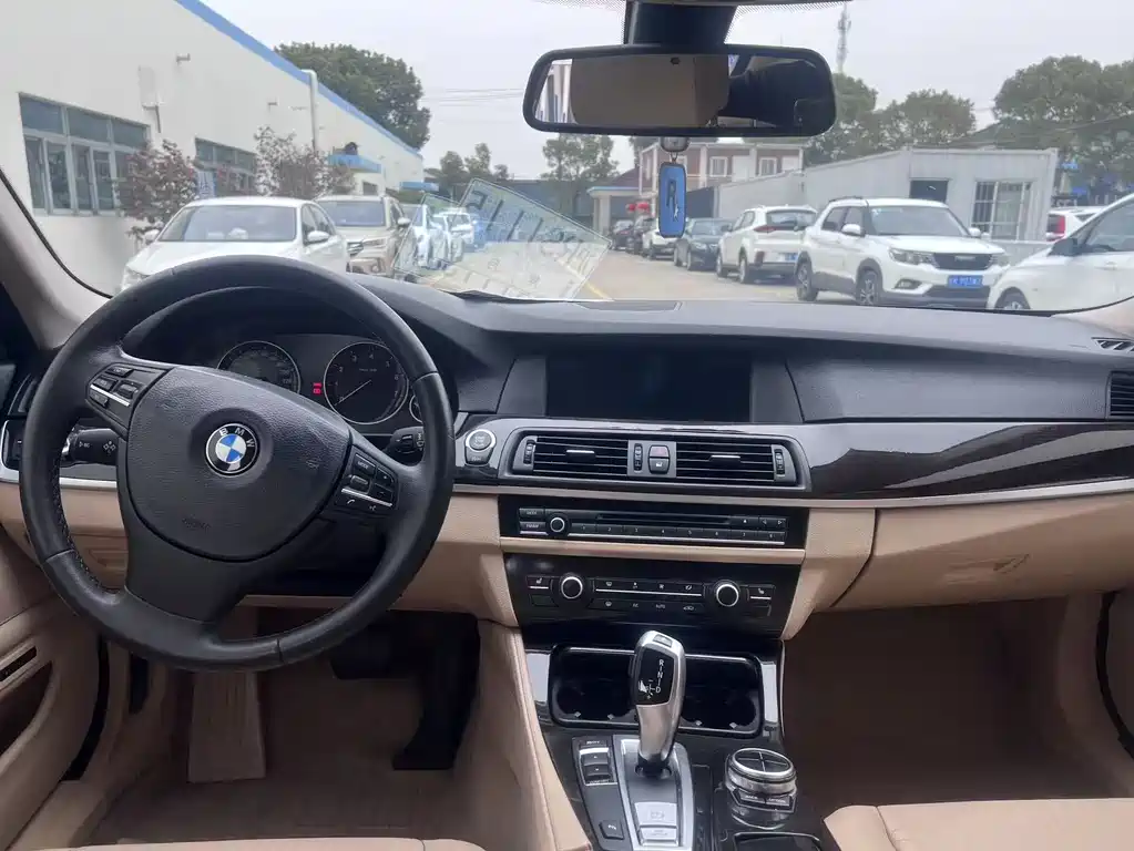 BMW BMW 5 Series 2013 525Li Leading Edition 2013 - thumbnail 8