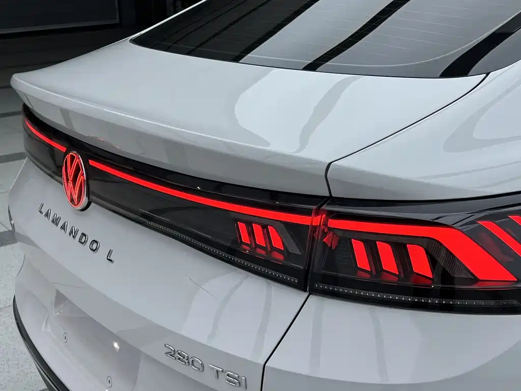 Volkswagen Lamando 2022 Lamando L 280TSI DSG Cool Spice Edition 2022 - thumbnail 8