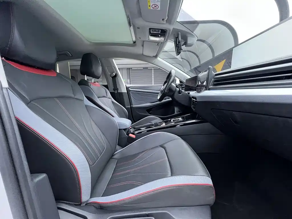Volkswagen Lamando 2022 Lamando L 280TSI DSG Cool Spice Edition 2022 - thumbnail 17