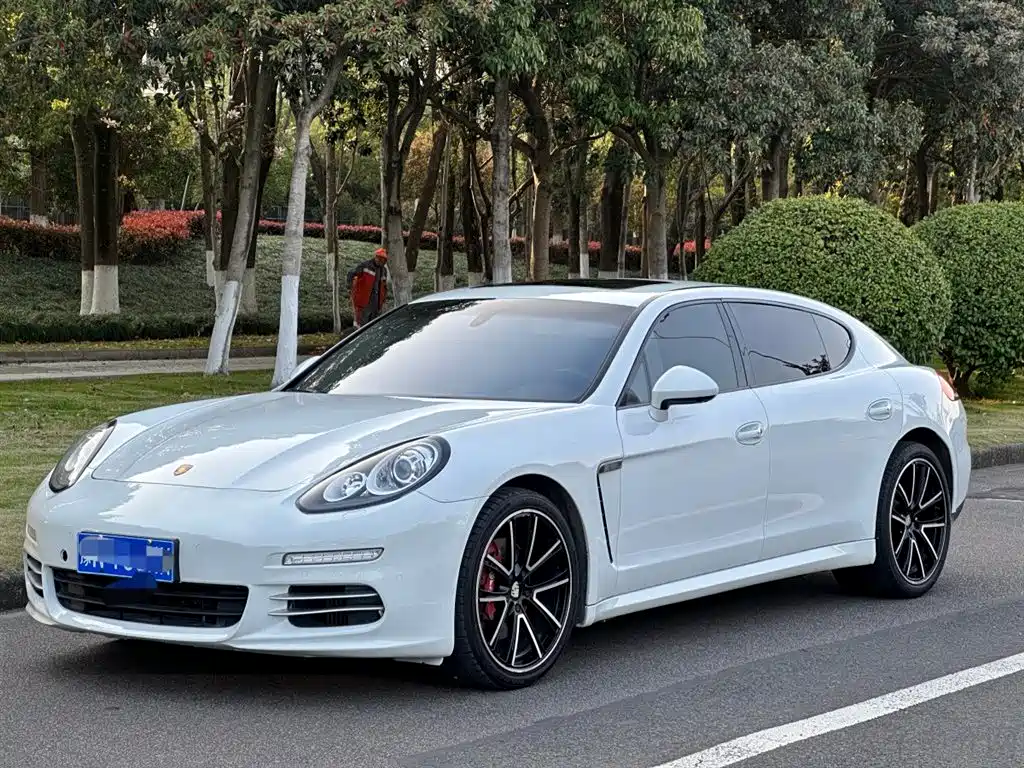 Porsche Porsche Panamera 2014 Panamera 4S Executive 3.0T 2017