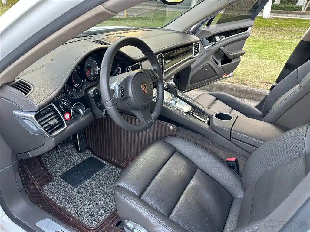 Porsche Porsche Panamera 2014 Panamera 4S Executive 3.0T 2017 - thumbnail 4