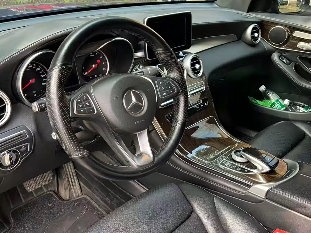 Mercedes-Benz Mercedes-Benz GLC 2016 GLC 260 4MATIC Sport Edition 2016 - thumbnail 6