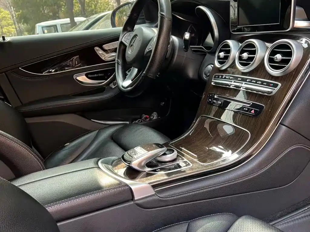 Mercedes-Benz Mercedes-Benz GLC 2016 GLC 260 4MATIC Sport Edition 2016 - thumbnail 10