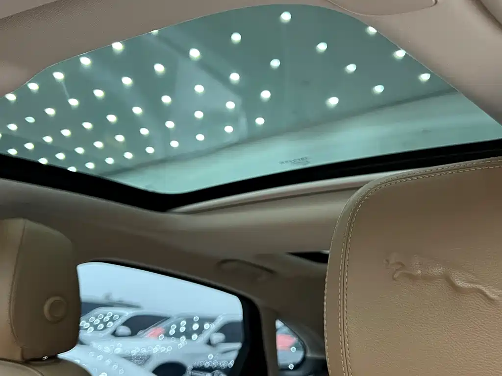 Jaguar Jaguar XFL 2024 2.0T P250 RWD Luxury Edition 2024 - thumbnail 6