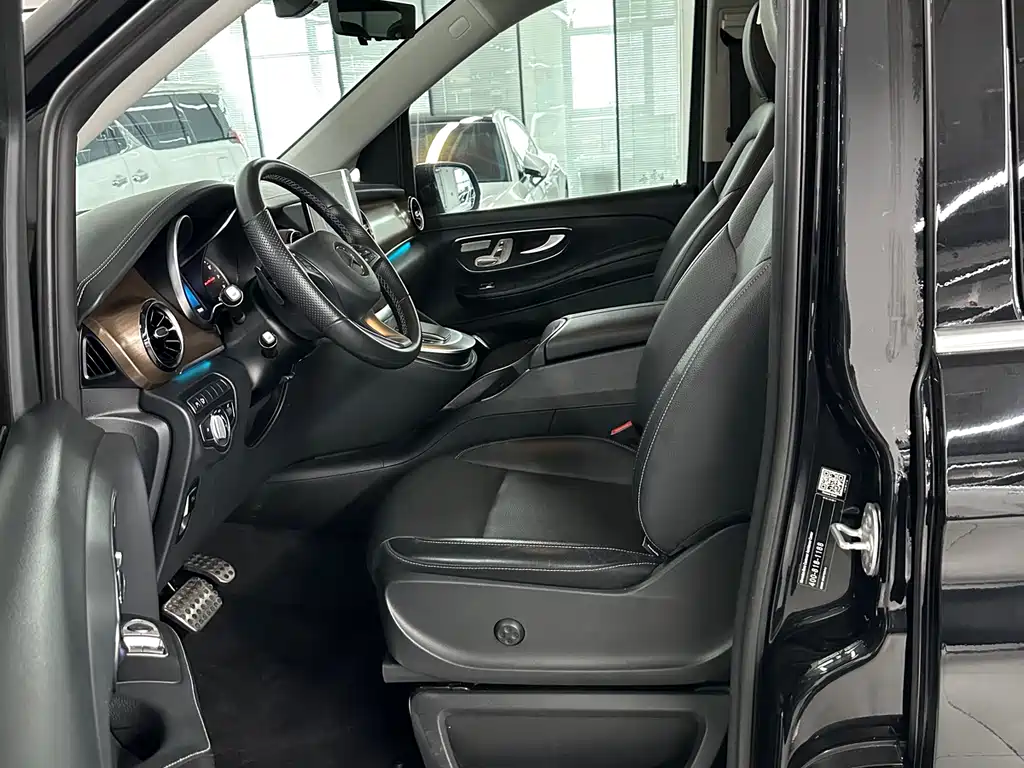 Mercedes-Benz Mercedes-Benz V-Class 2022 V 260 L Long Wheelbase Luxury Edition 2022 - thumbnail 9