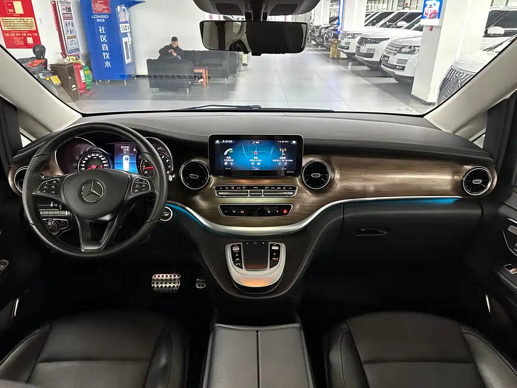 Mercedes-Benz Mercedes-Benz V-Class 2022 V 260 L Long Wheelbase Luxury Edition 2022 - thumbnail 13