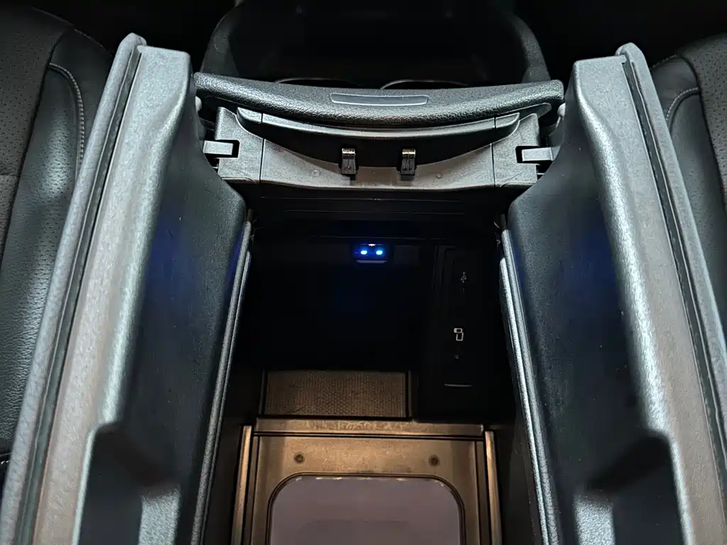 Mercedes-Benz Mercedes-Benz V-Class 2022 V 260 L Long Wheelbase Luxury Edition 2022 - thumbnail 19