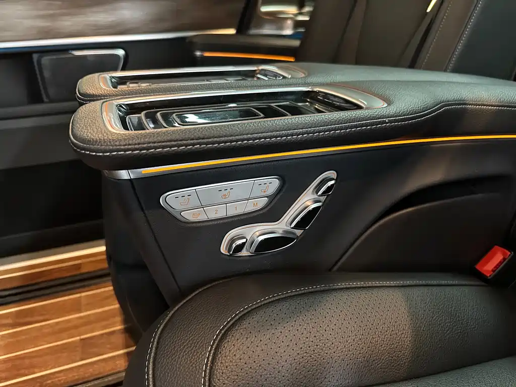 Mercedes-Benz Mercedes-Benz V-Class 2022 V 260 L Long Wheelbase Luxury Edition 2022 - thumbnail 24