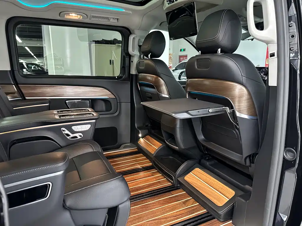 Mercedes-Benz Mercedes-Benz V-Class 2022 V 260 L Long Wheelbase Luxury Edition 2022 - thumbnail 26