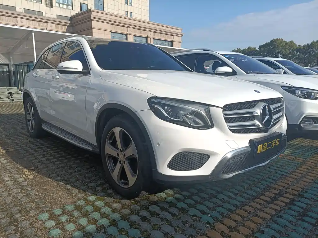 Mercedes-Benz Mercedes-Benz GLC 2016 GLC 260 4MATIC Luxury Edition 2016 - thumbnail 2