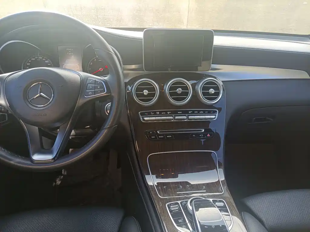 Mercedes-Benz Mercedes-Benz GLC 2016 GLC 260 4MATIC Luxury Edition 2016 - thumbnail 5