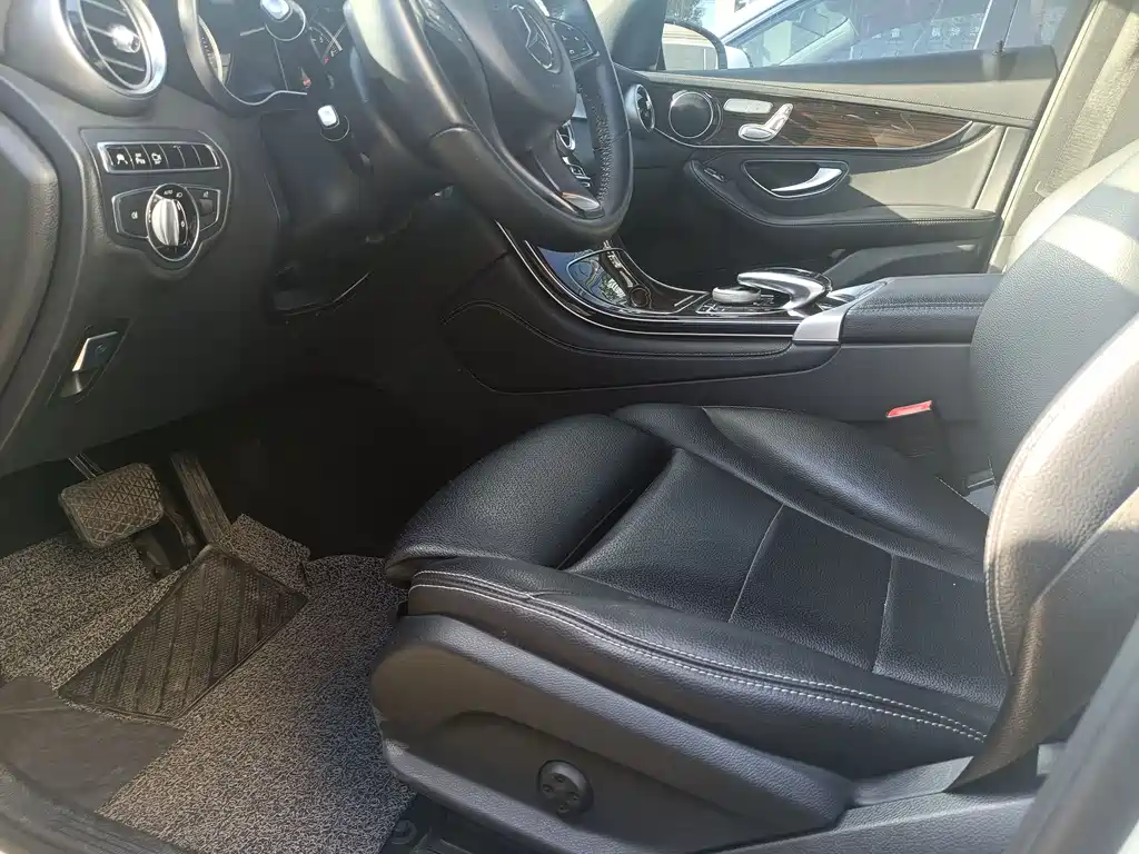 Mercedes-Benz Mercedes-Benz GLC 2016 GLC 260 4MATIC Luxury Edition 2016 - thumbnail 7