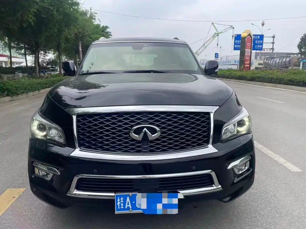 Infiniti Infiniti QX80 2016 5.6L 4WD 2018 - thumbnail 2
