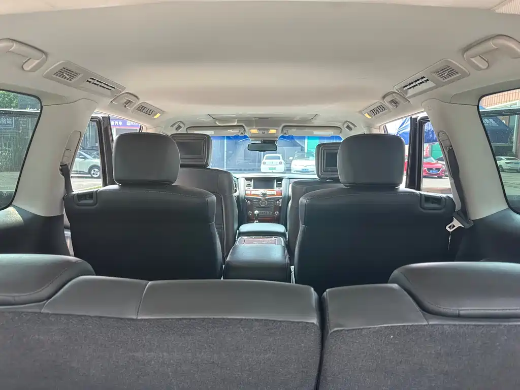 Infiniti Infiniti QX80 2016 5.6L 4WD 2018 - thumbnail 11