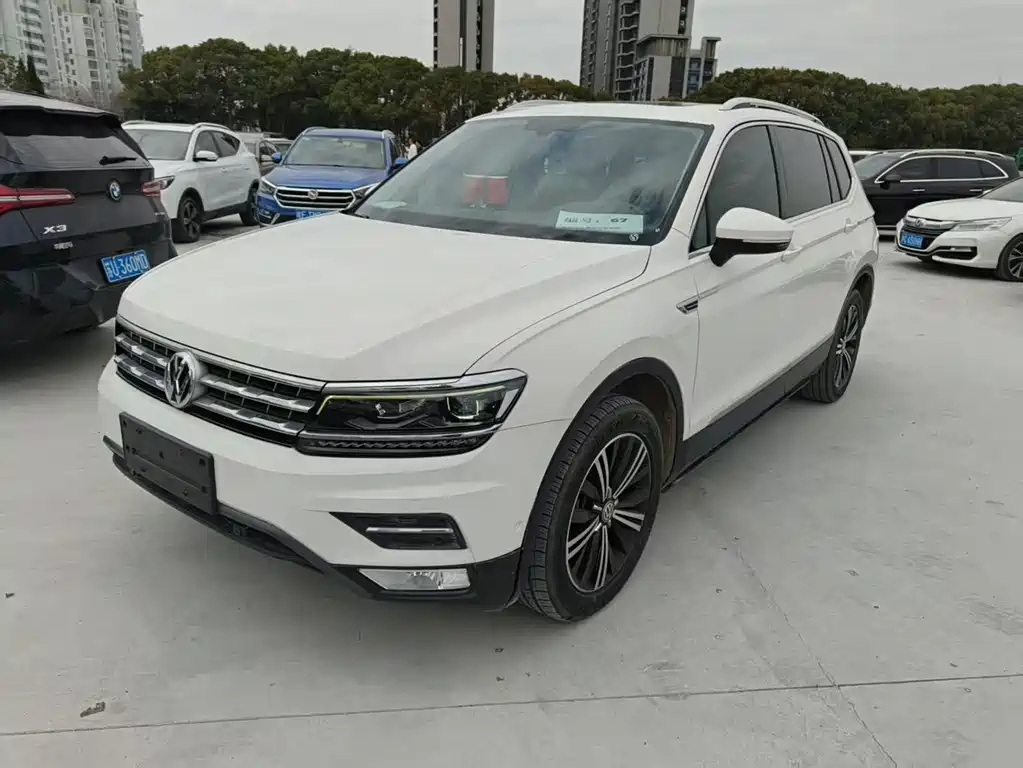 Volkswagen Volkswagen Tiguan L 2017 330TSI Automatic 2WD Style Edition 2017 - thumbnail 2