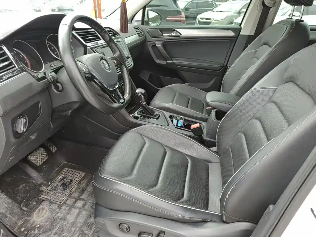 Volkswagen Volkswagen Tiguan L 2017 330TSI Automatic 2WD Style Edition 2017 - thumbnail 4