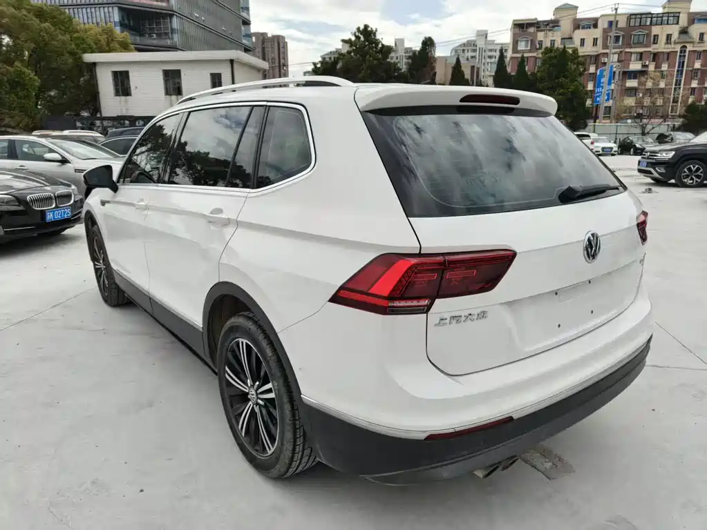 Volkswagen Volkswagen Tiguan L 2017 330TSI Automatic 2WD Style Edition 2017 - thumbnail 7