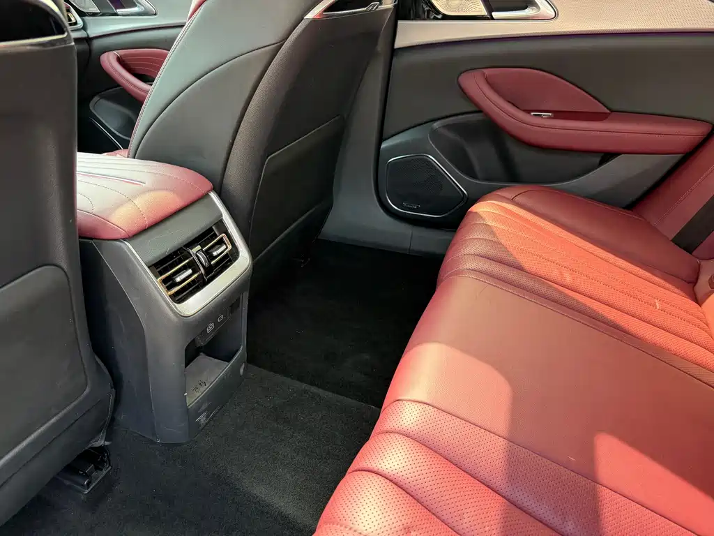 Hongqi Hongqi H5 2024 2.0T Automatic Intelligent Connectivity Flag Enjoyment Edition 2024 - thumbnail 12