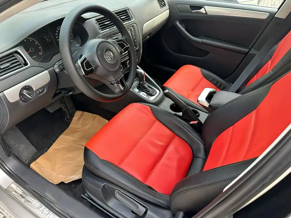 Volkswagen Volkswagen Sagitar 2012 1.6L Automatic Comfort Edition 2012 - thumbnail 3