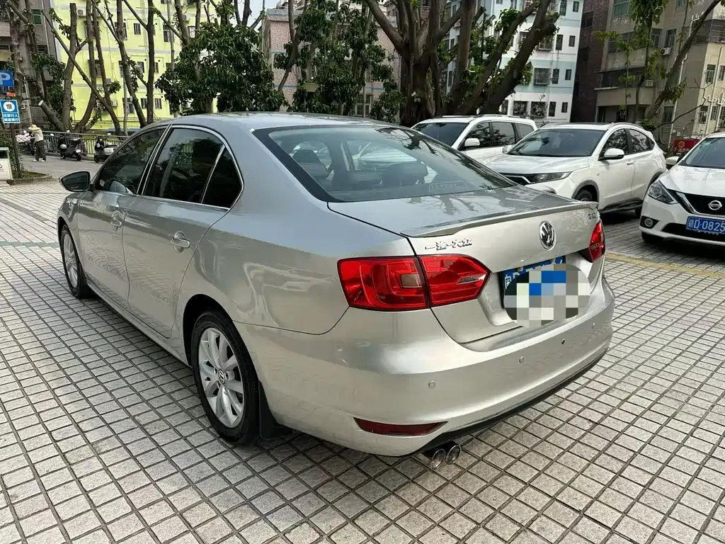 Volkswagen Volkswagen Sagitar 2012 1.6L Automatic Comfort Edition 2012 - thumbnail 6