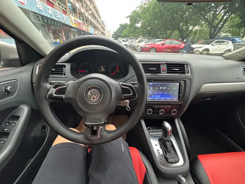 Volkswagen Volkswagen Sagitar 2012 1.6L Automatic Comfort Edition 2012 - thumbnail 7