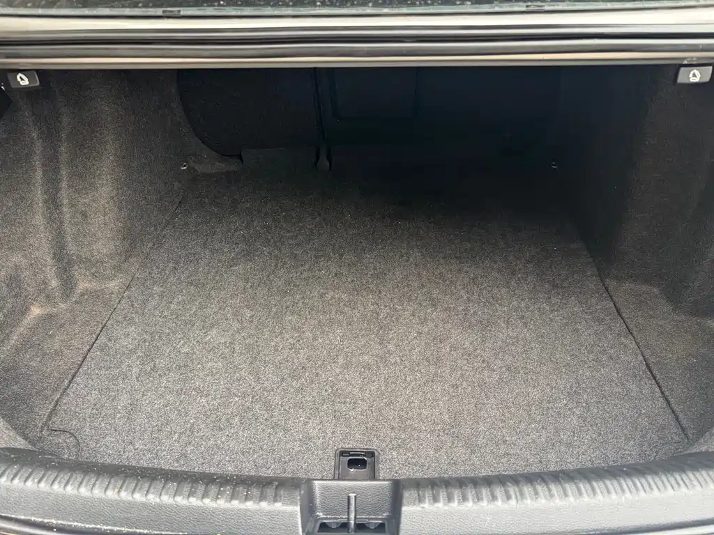 Volkswagen Volkswagen Sagitar 2012 1.6L Automatic Comfort Edition 2012 - thumbnail 12