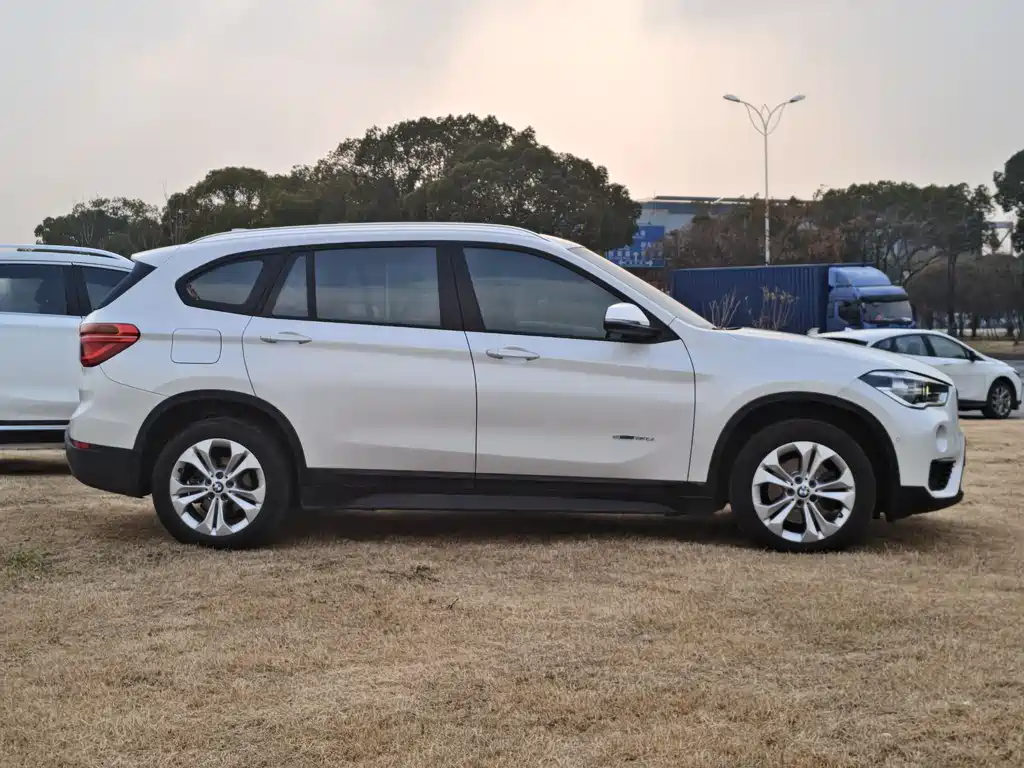 BMW BMW X1 2016 sDrive18Li Premium Model 2016 - thumbnail 4