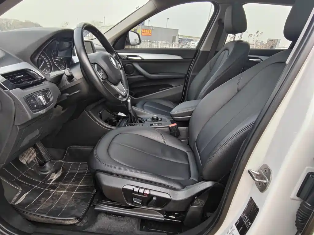 BMW BMW X1 2016 sDrive18Li Premium Model 2016 - thumbnail 9