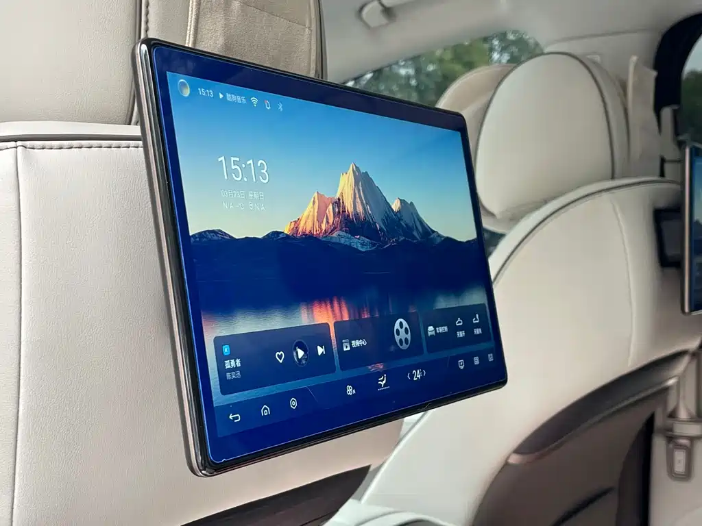 Denza Tang D9 2022 DM-i 970 AWD Premium Edition 2023 - thumbnail 8