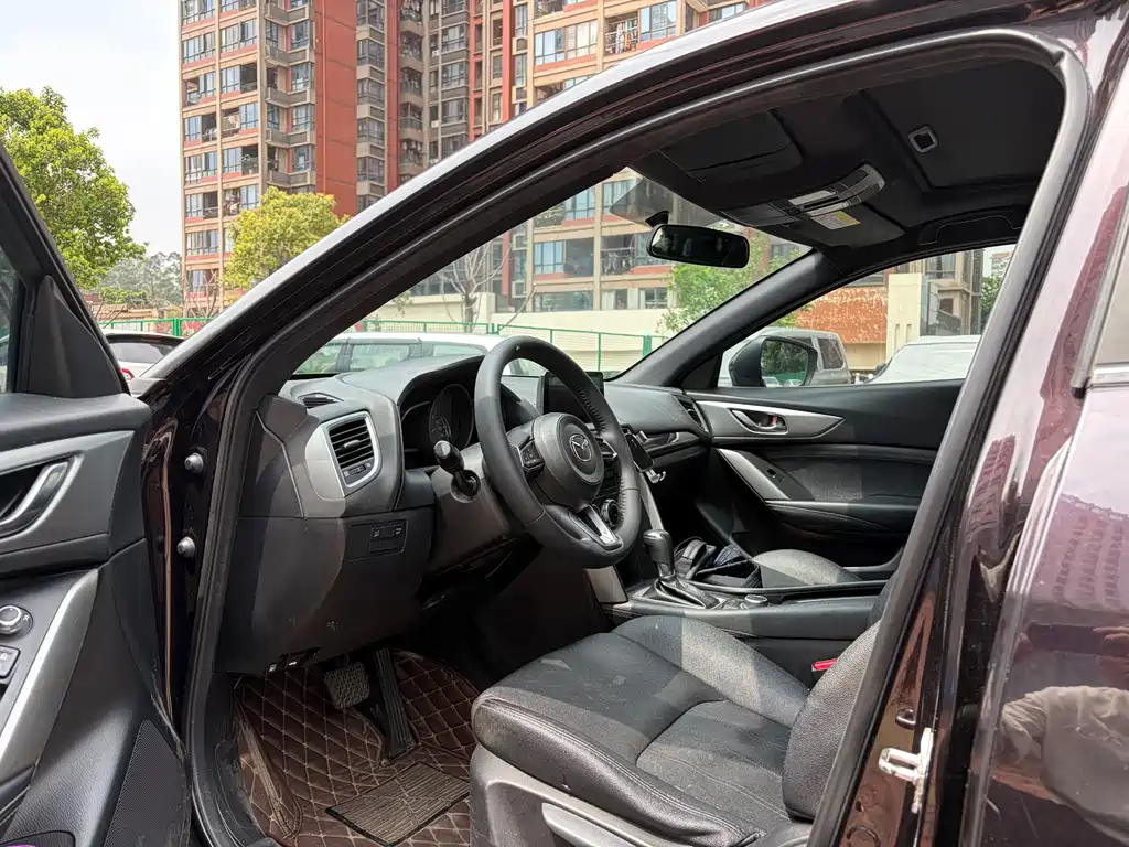 Mazda Mazda CX-4 2018 2.0L Automatic 2WD Skyactiv-Vehicle Dynamic Version China V 2018 - thumbnail 3