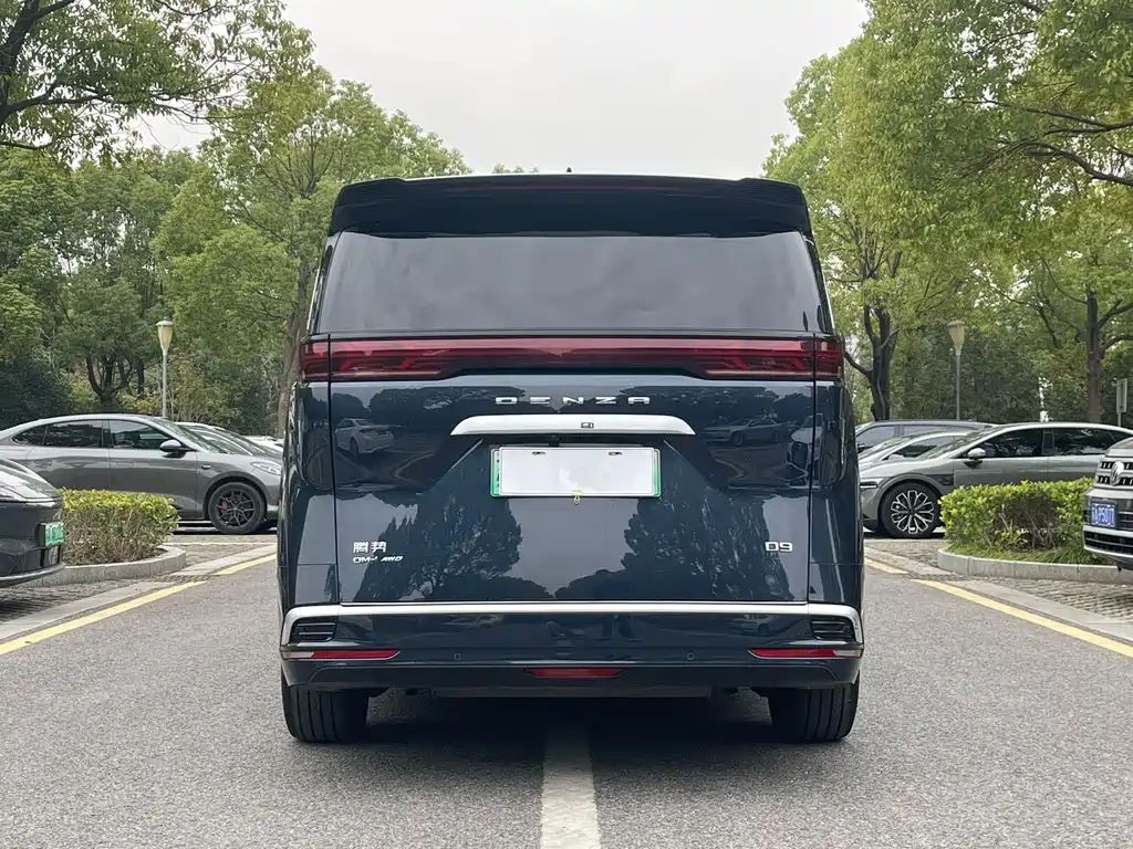 Denza Tang D9 2022 DM-i 970 AWD Premium Edition 2023 - thumbnail 18
