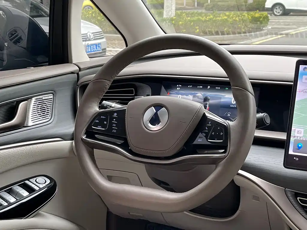 Denza Tang D9 2022 DM-i 970 AWD Premium Edition 2023 - thumbnail 24