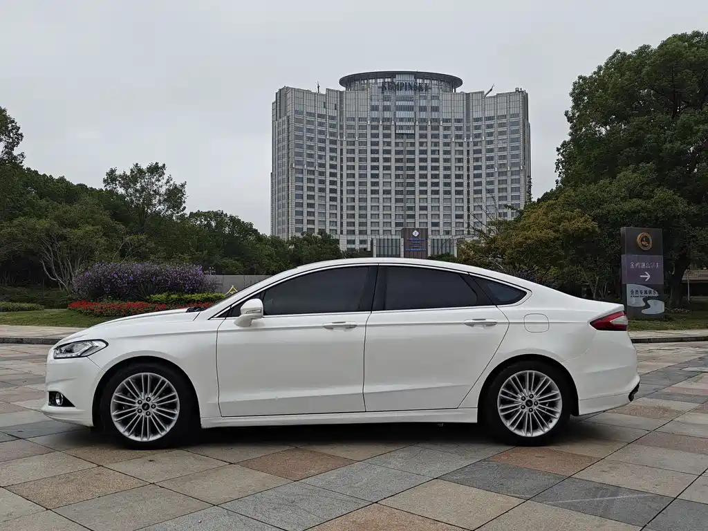 Ford Ford Mondeo 2013 2.0L GTDi200 Luxury Edition 2014 - thumbnail 4