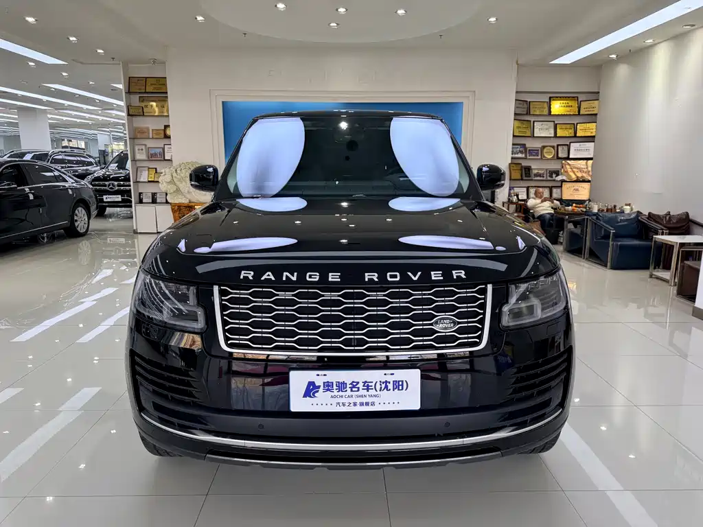 Land Rover Range Rover 2022 3.0 L6 400PS Autobiography Long Wheelbase Classic Edition 2022 - thumbnail 2