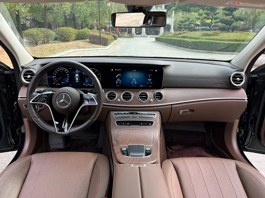 Mercedes-Benz Mercedes-Benz E-Class 2023 Model Year Facelift E 300 L Fashion Edition 2023 - thumbnail 5