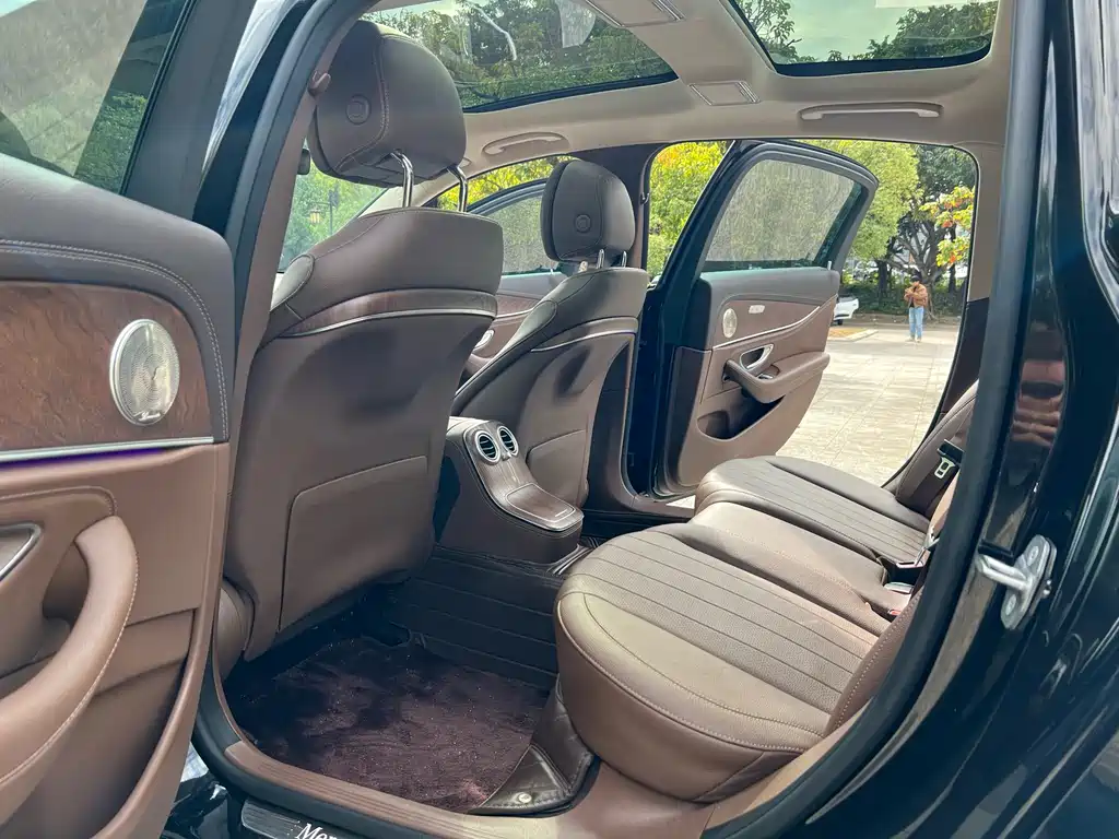 Mercedes-Benz Mercedes-Benz E-Class 2023 Model Year Facelift E 300 L Fashion Edition 2023 - thumbnail 6