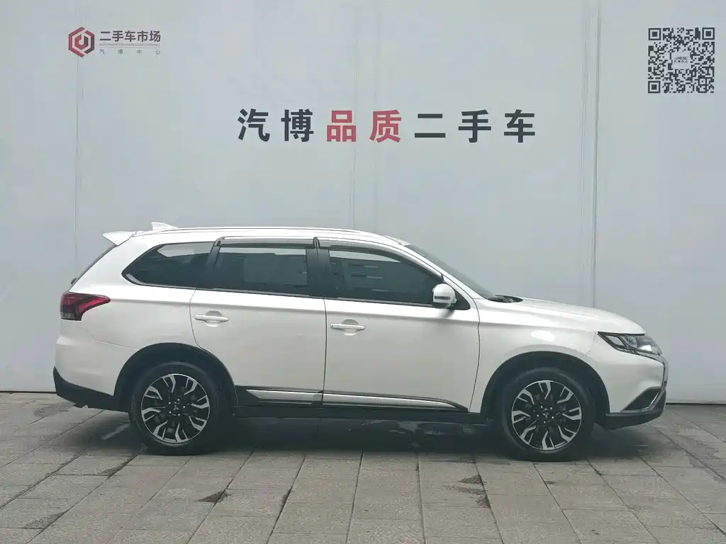 Mitsubishi Outlander 2019 2.0L 2WD Comfort Edition 5-seater China VI 2019 - thumbnail 7