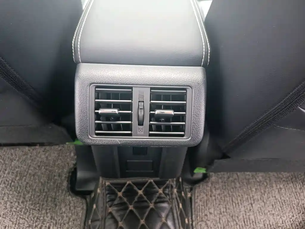 Mitsubishi Outlander 2019 2.0L 2WD Comfort Edition 5-seater China VI 2019 - thumbnail 17