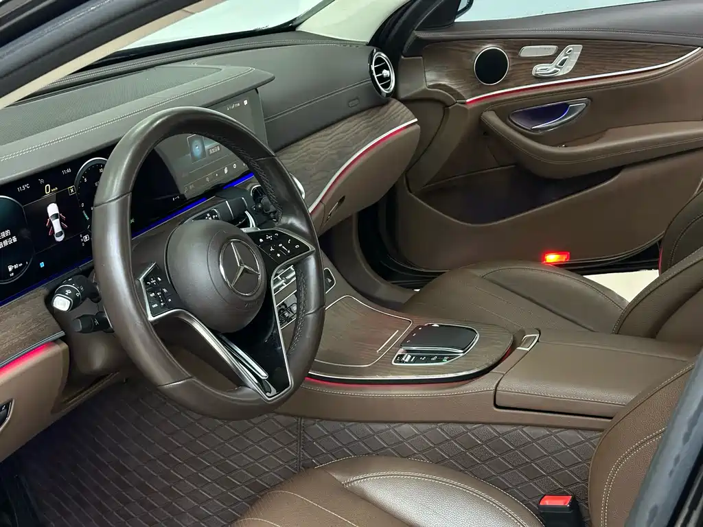 Mercedes-Benz Mercedes-Benz E-Class 2021 E 300 L Fashion Edition 2021 - thumbnail 4